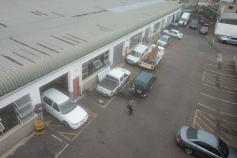 180  m² Commercial space in Pinetown Central photo number 8