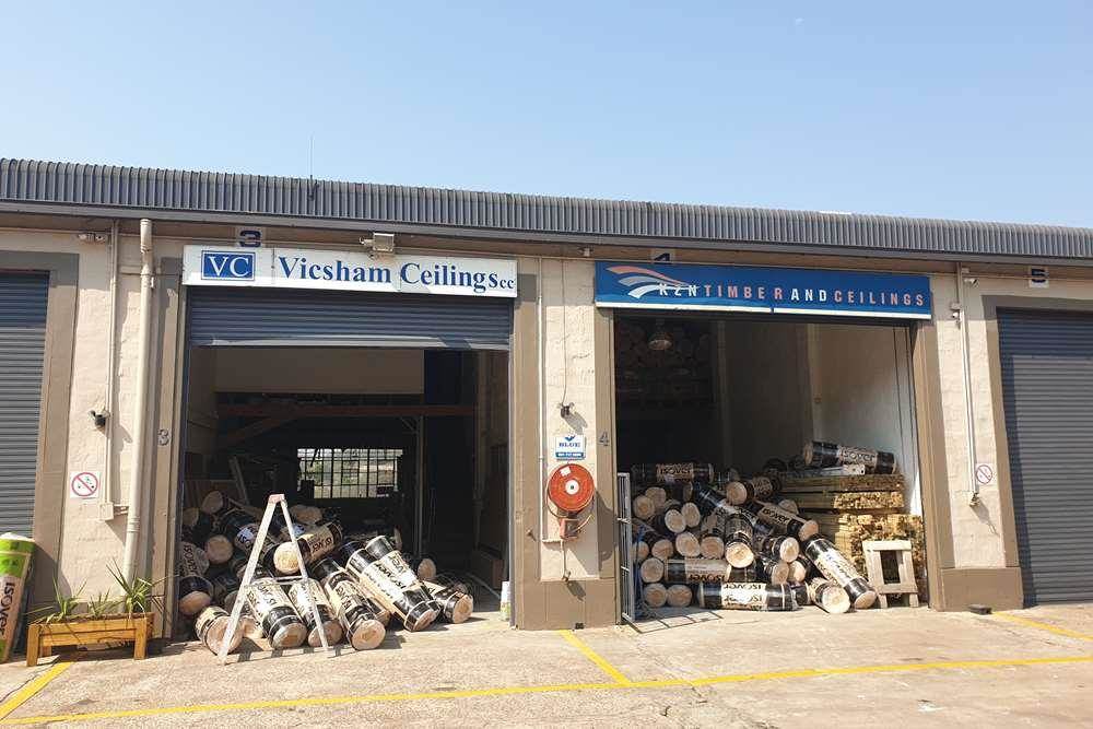 180  m² Commercial space in Pinetown Central photo number 1