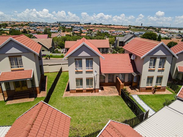 3 Bed Apartment in Brooklands Lifestyle Estate