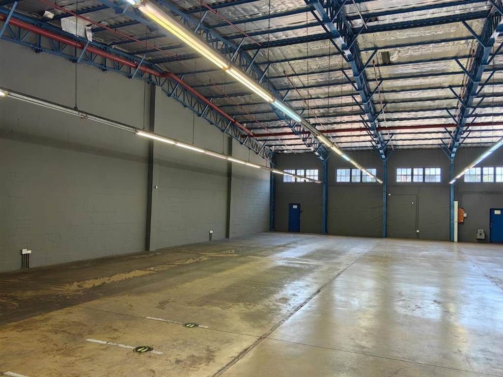 675  m² Industrial space in Jacobs photo number 2
