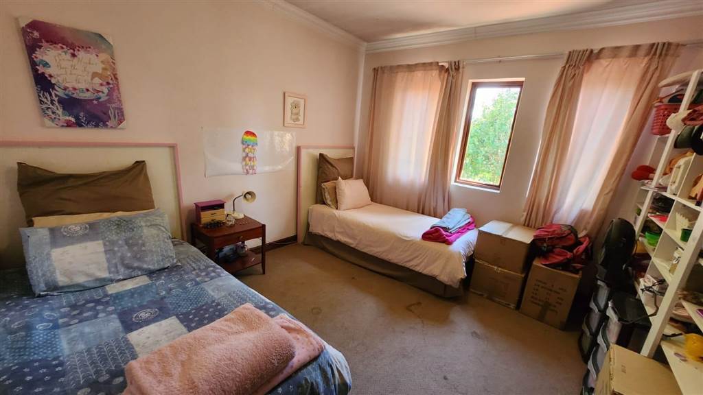 4 Bed House in Highveld photo number 28