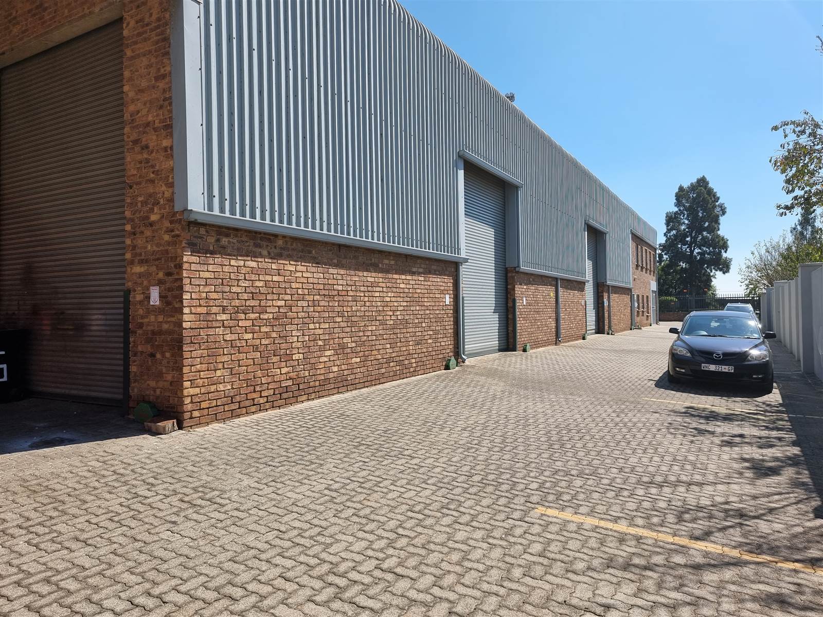 1356  m² Industrial space in Alrode photo number 2