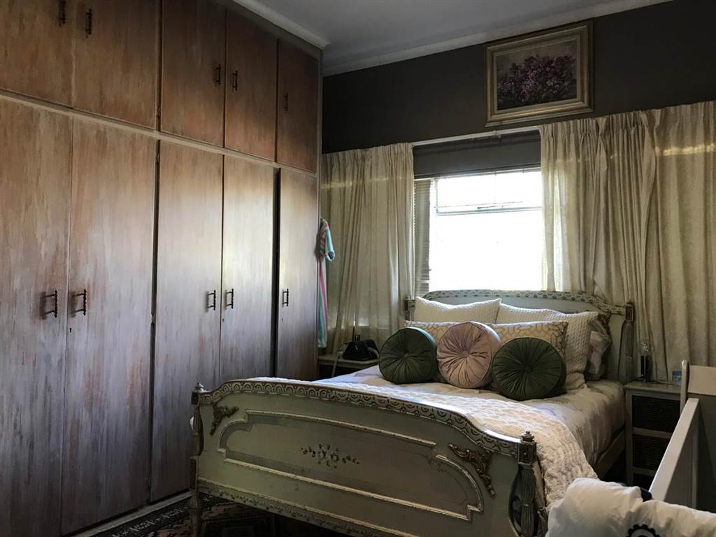 3 Bed House in Noordhoek photo number 18