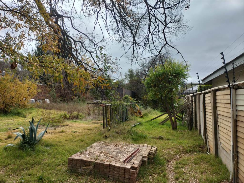 1109 m² Land available in Bayswater photo number 2