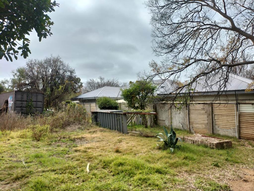 1109 m² Land available in Bayswater photo number 4