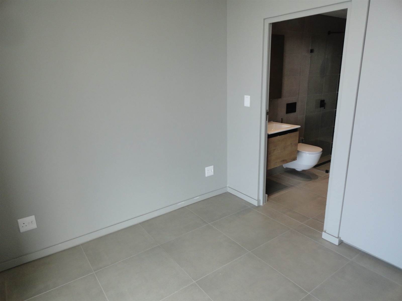 2 Bed Apartment in La Lucia photo number 11