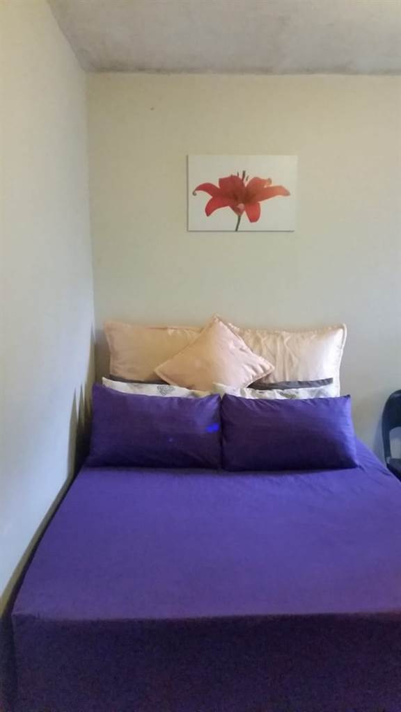 3 Bed Apartment in Brackenham photo number 1