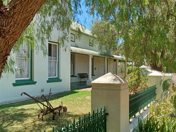 2 Bedroom House 2 Bedroom House