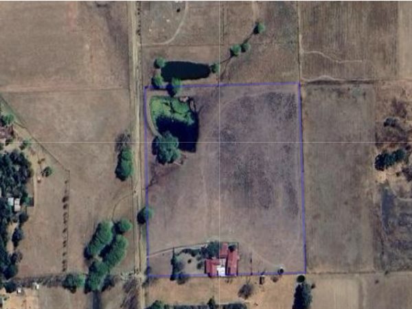 4.3 ha Smallholding