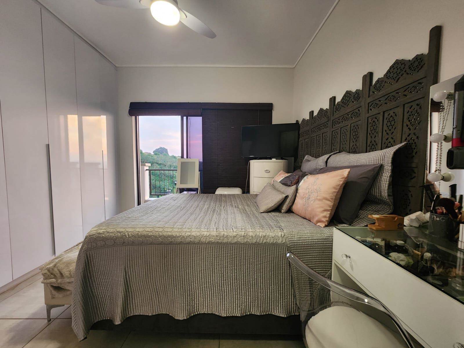 2 Bed Apartment in Umhlanga Ridge photo number 15