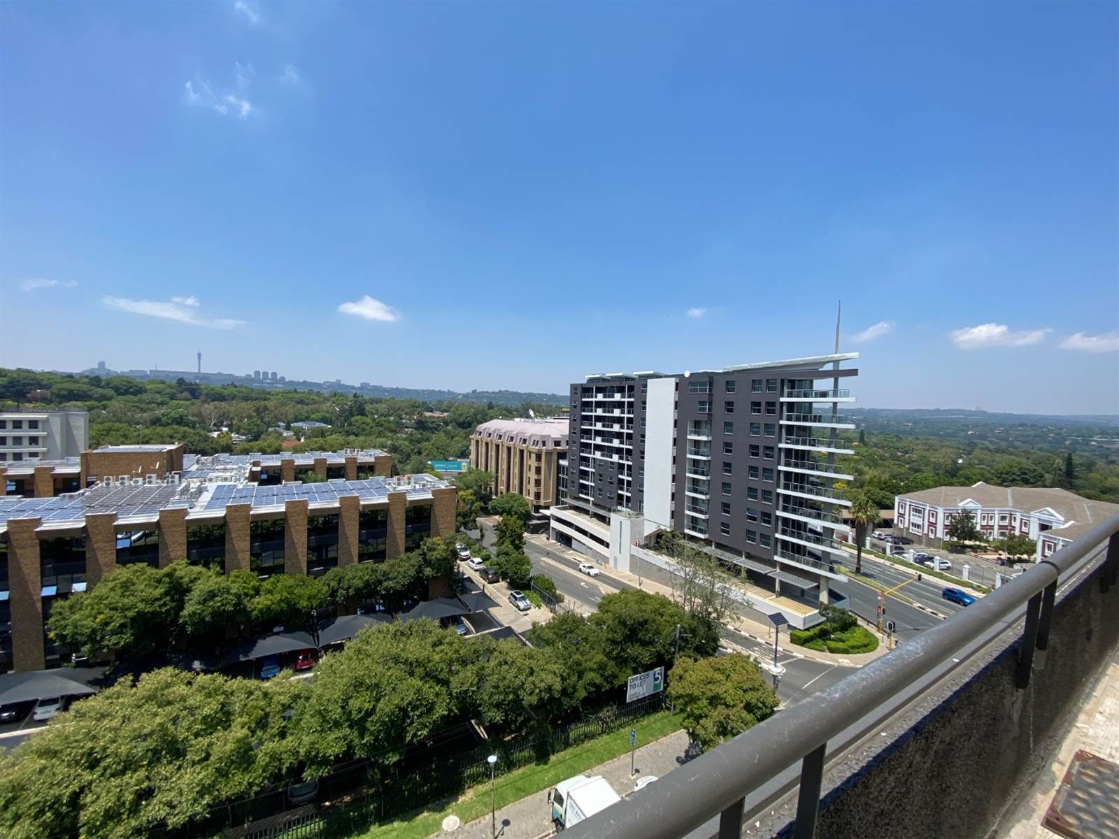 172  m² Commercial space in Rosebank photo number 1