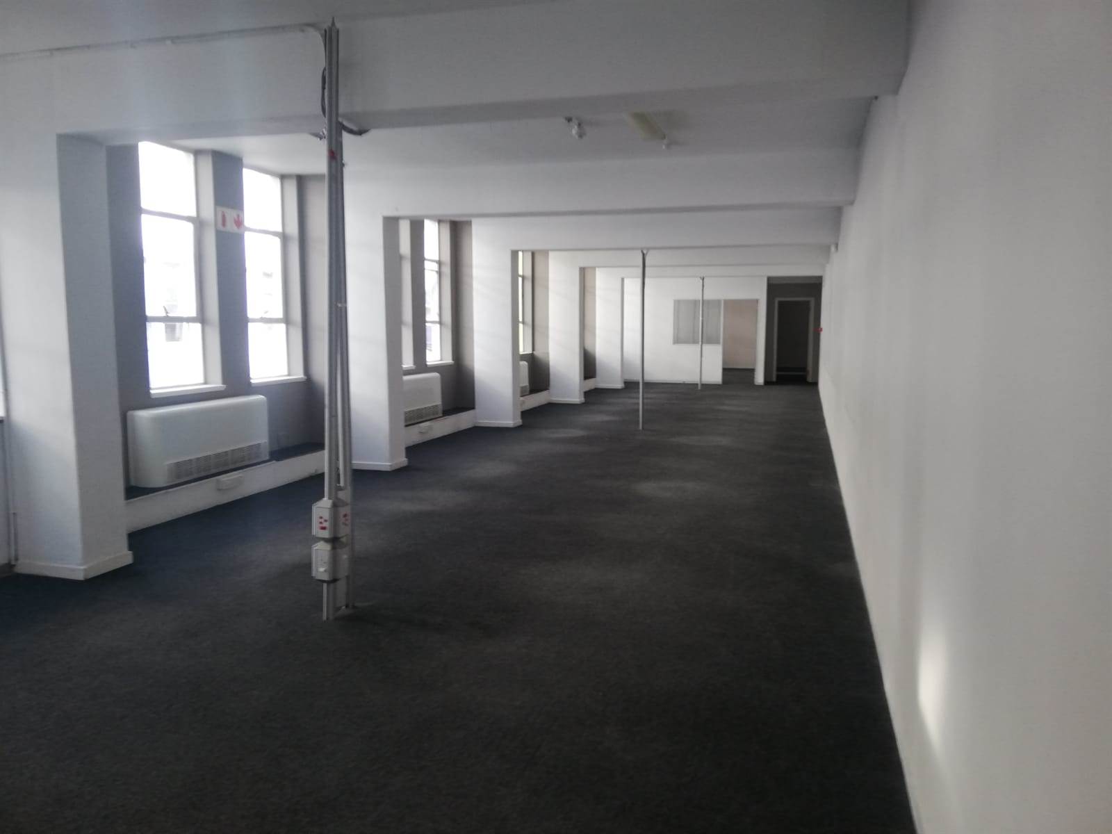 659  m² Office Space in Cape Town City Centre photo number 5