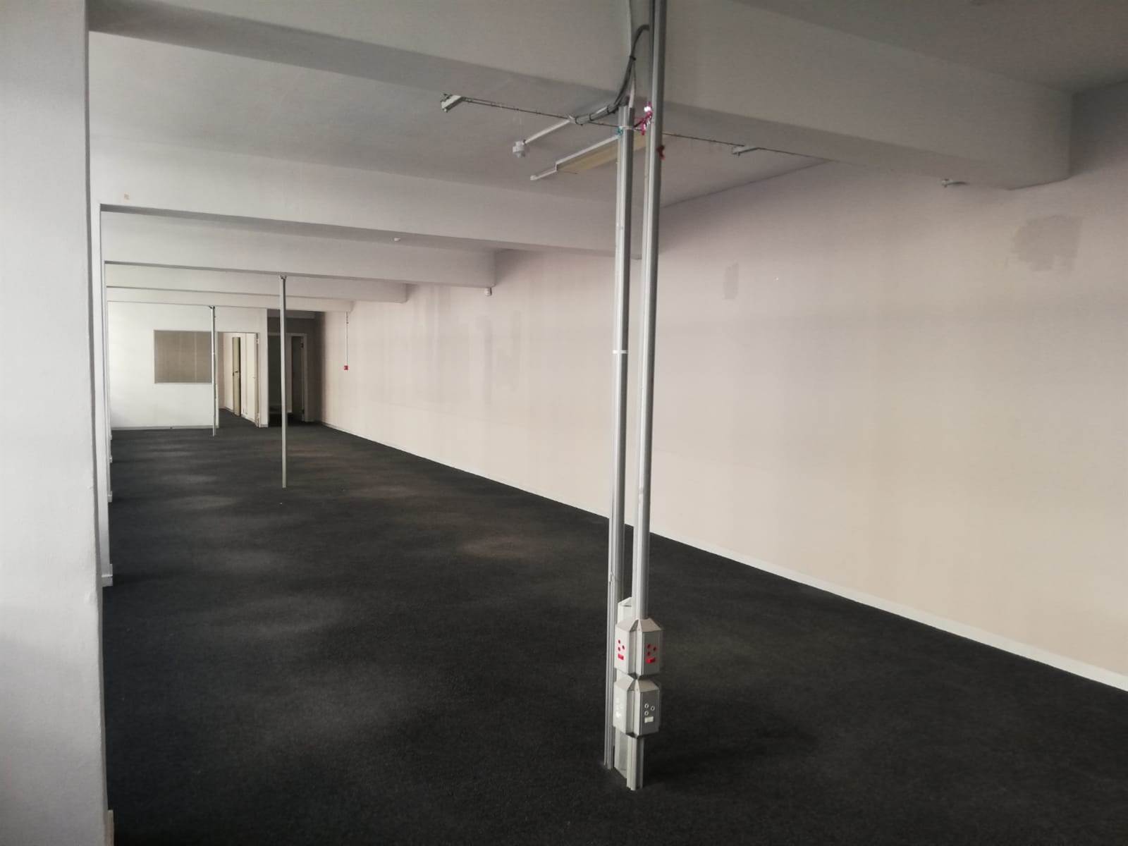 659  m² Office Space in Cape Town City Centre photo number 9