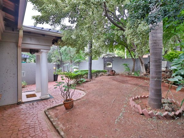 4 Bedroom House 4 Bedroom House