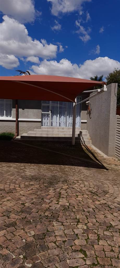 6 Bed House in Kempton Park Central photo number 24