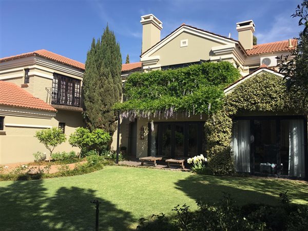 3 Bedroom House 3 Bedroom House
