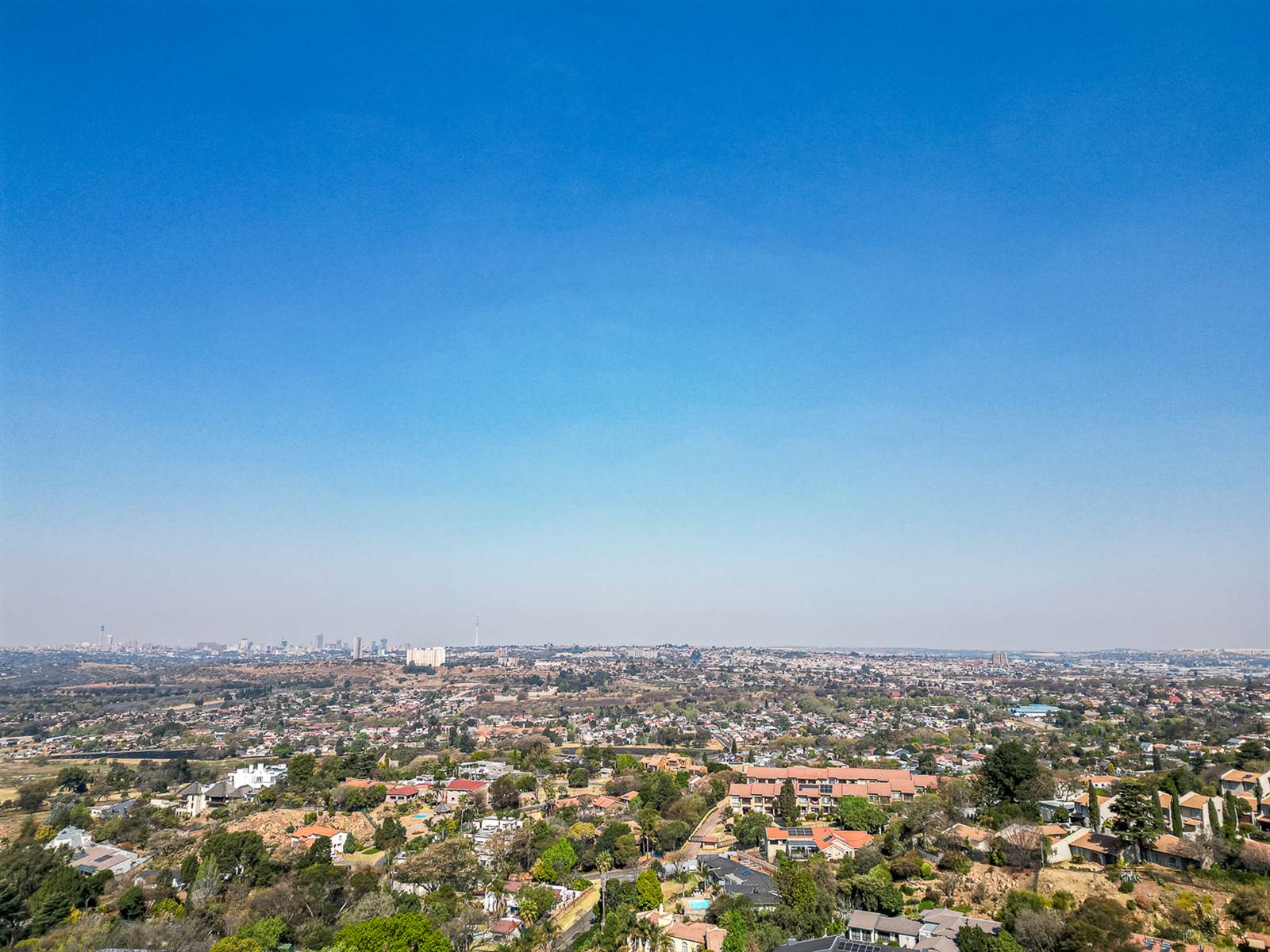 1094 m² Land available in Northcliff photo number 3
