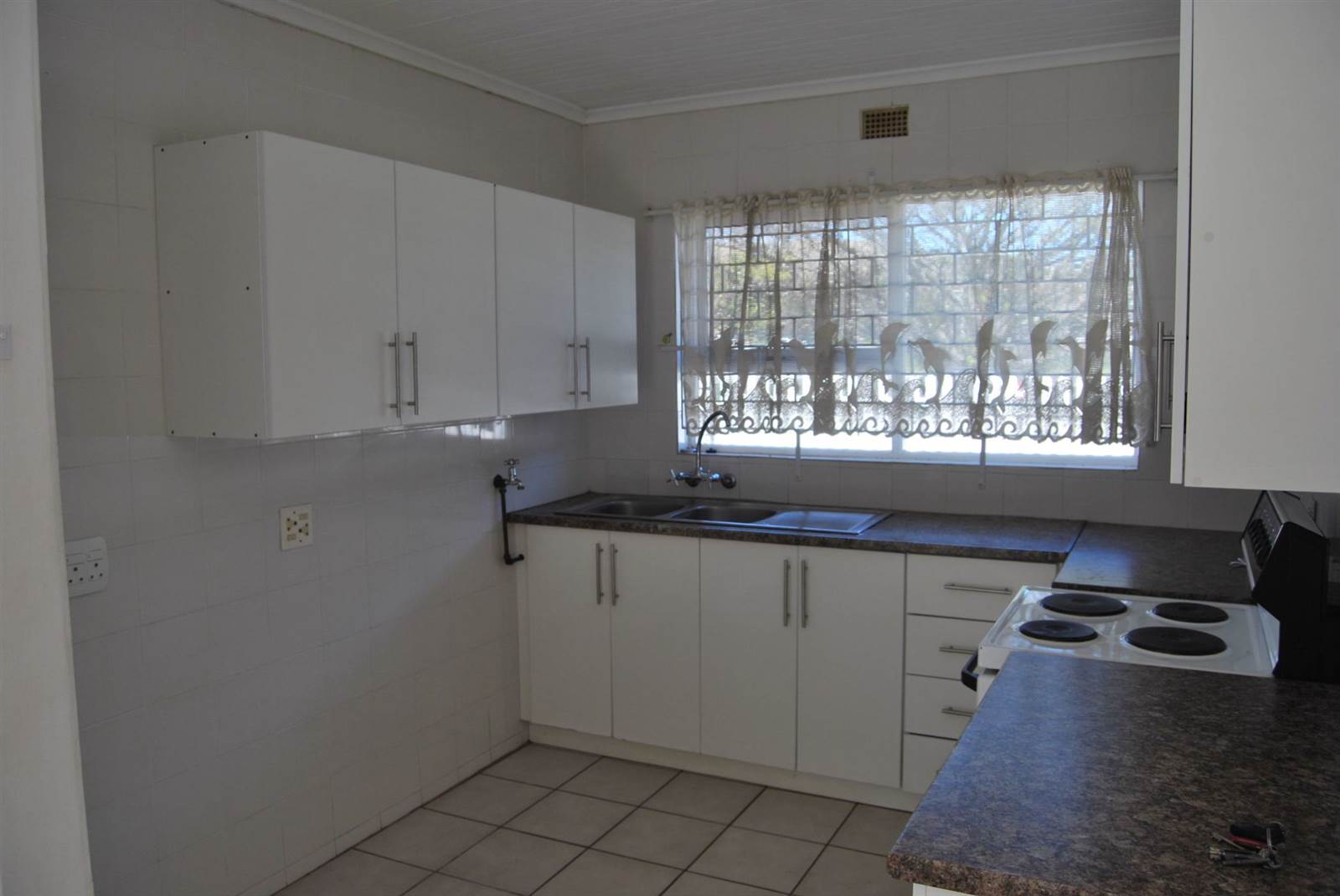 3 Bed House in Knysna Central photo number 8