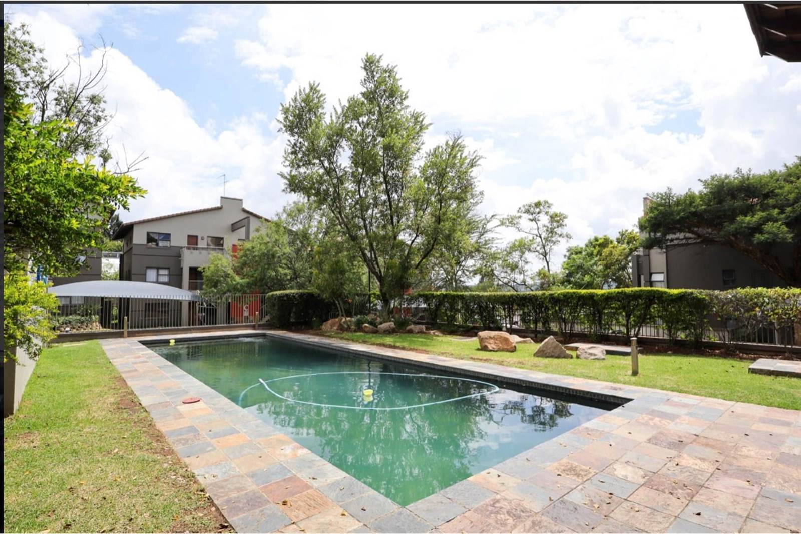 2 Bed Apartment in Rivonia photo number 26