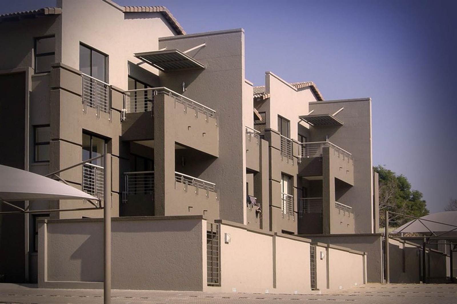 2 Bed Apartment in Rivonia photo number 4