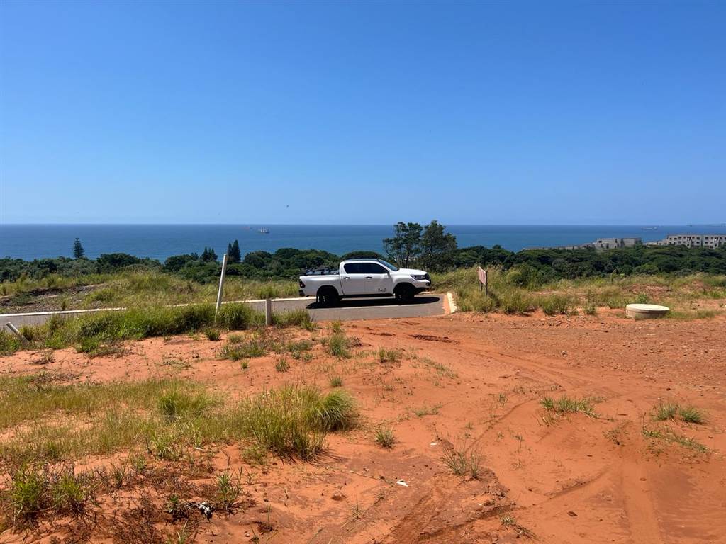 1107 m² Land available in Umdloti Beach photo number 2