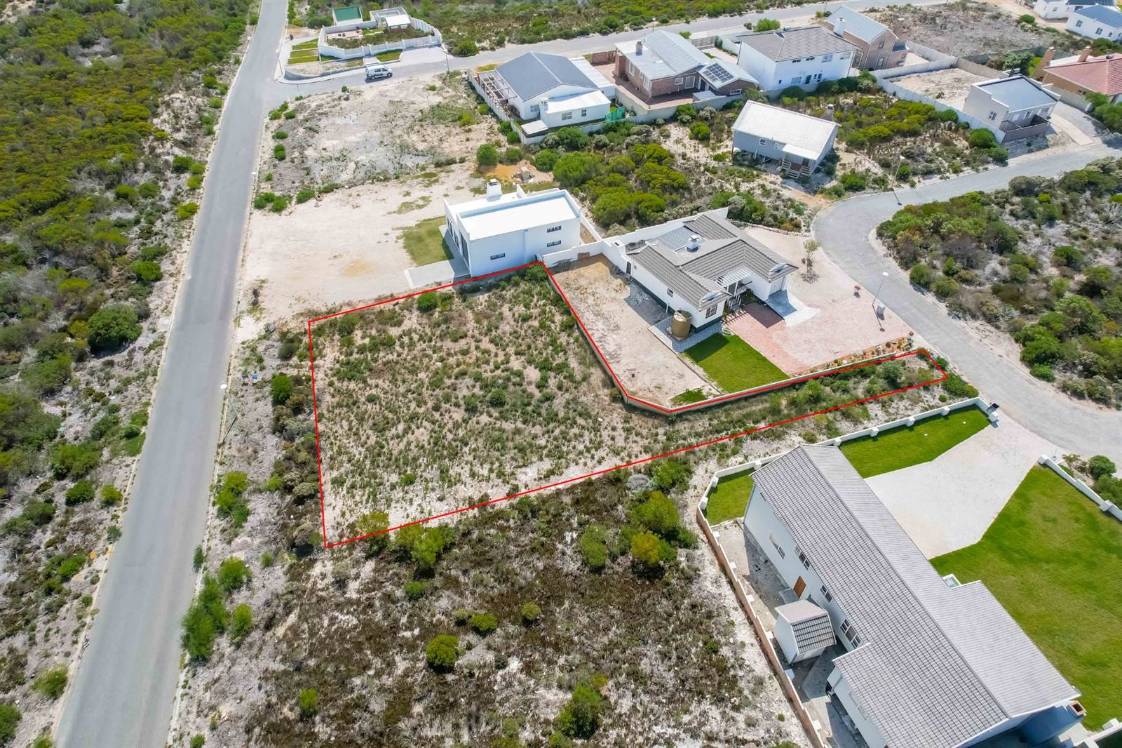 932 m² Land available in Struisbaai photo number 2