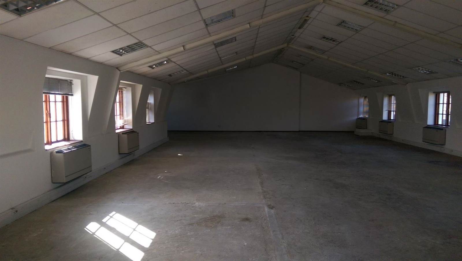 387  m² Commercial space in Rivonia photo number 16