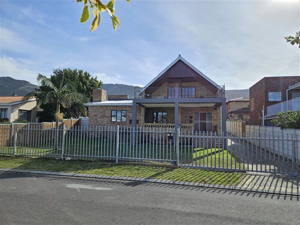 4 Bed House