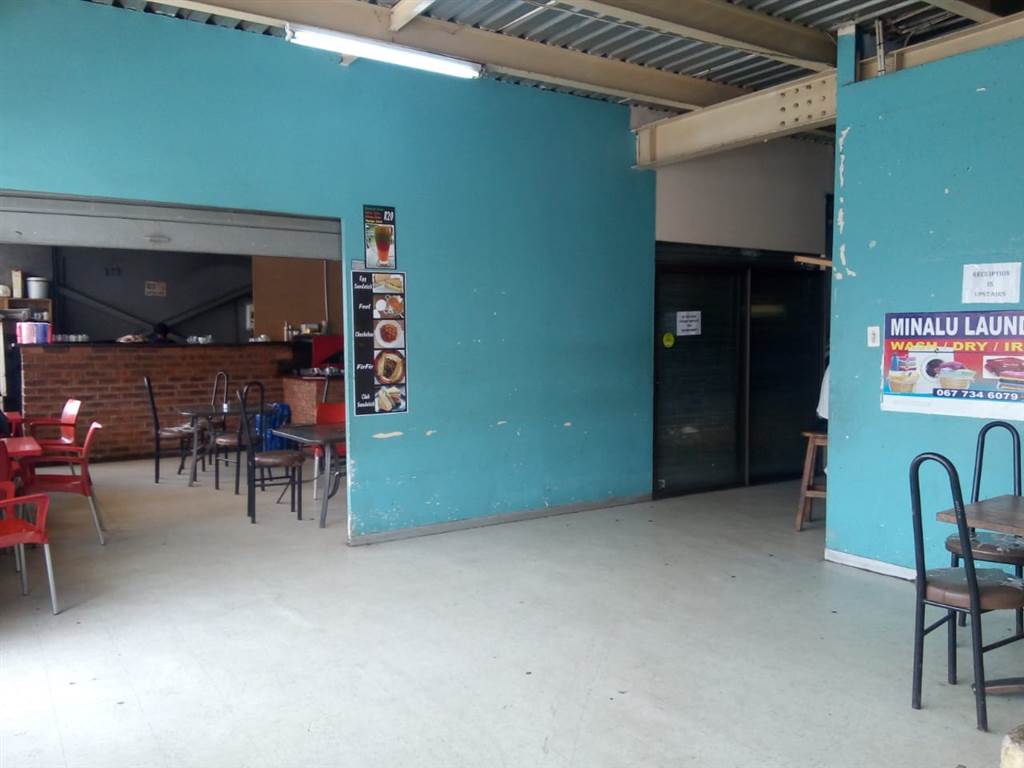 700  m² Commercial space in Durban CBD photo number 15