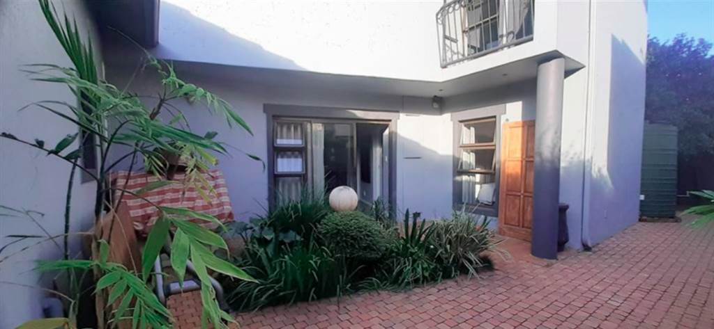4 Bed House in Raslouw photo number 14