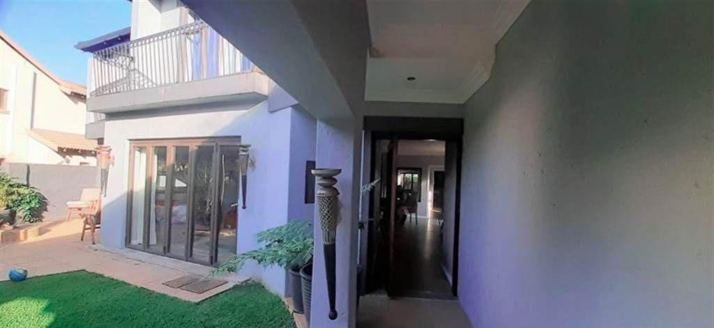 4 Bed House in Raslouw photo number 4