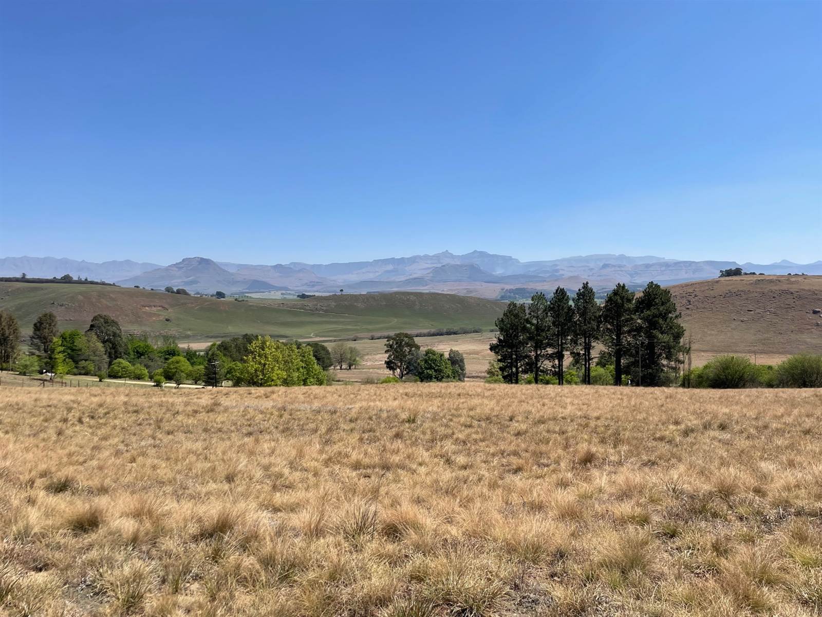 3060 m² Land available in Underberg photo number 1
