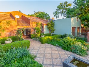 4 Bed House in Baileys Muckleneuk