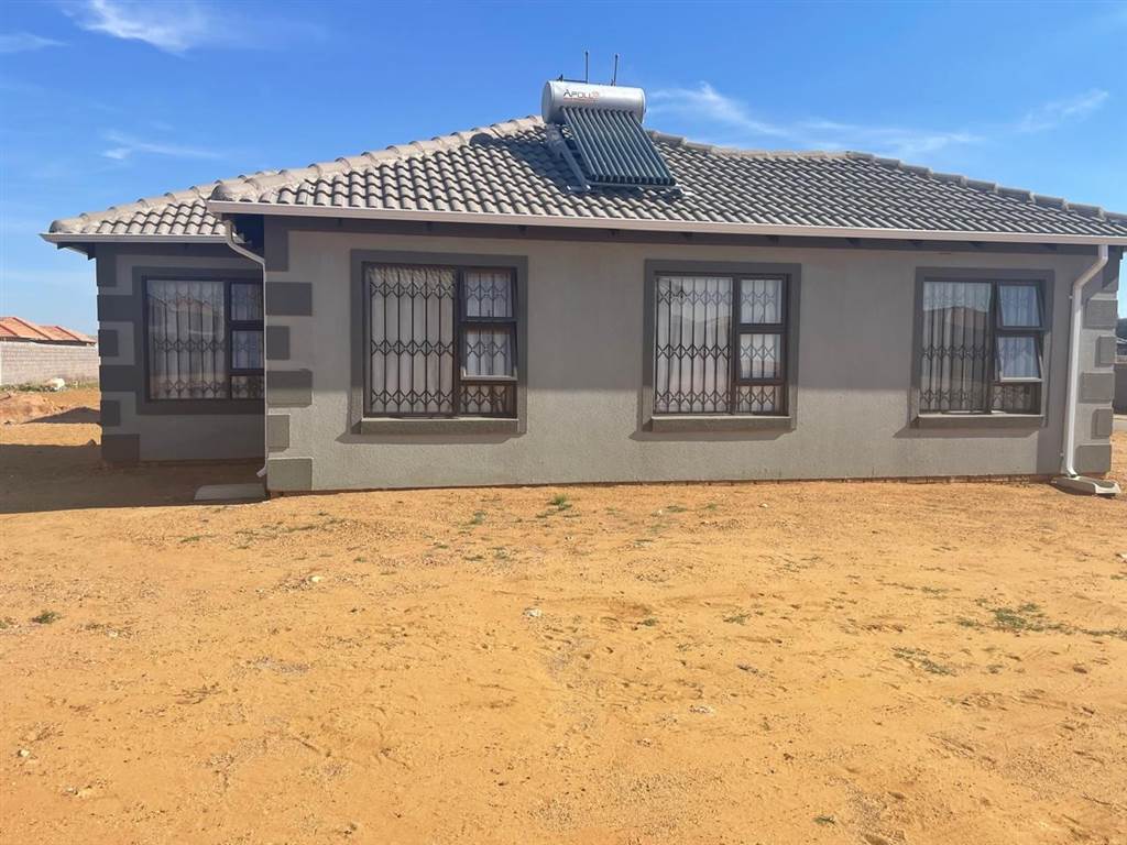 3 Bed House in Azaadville Gardens photo number 1