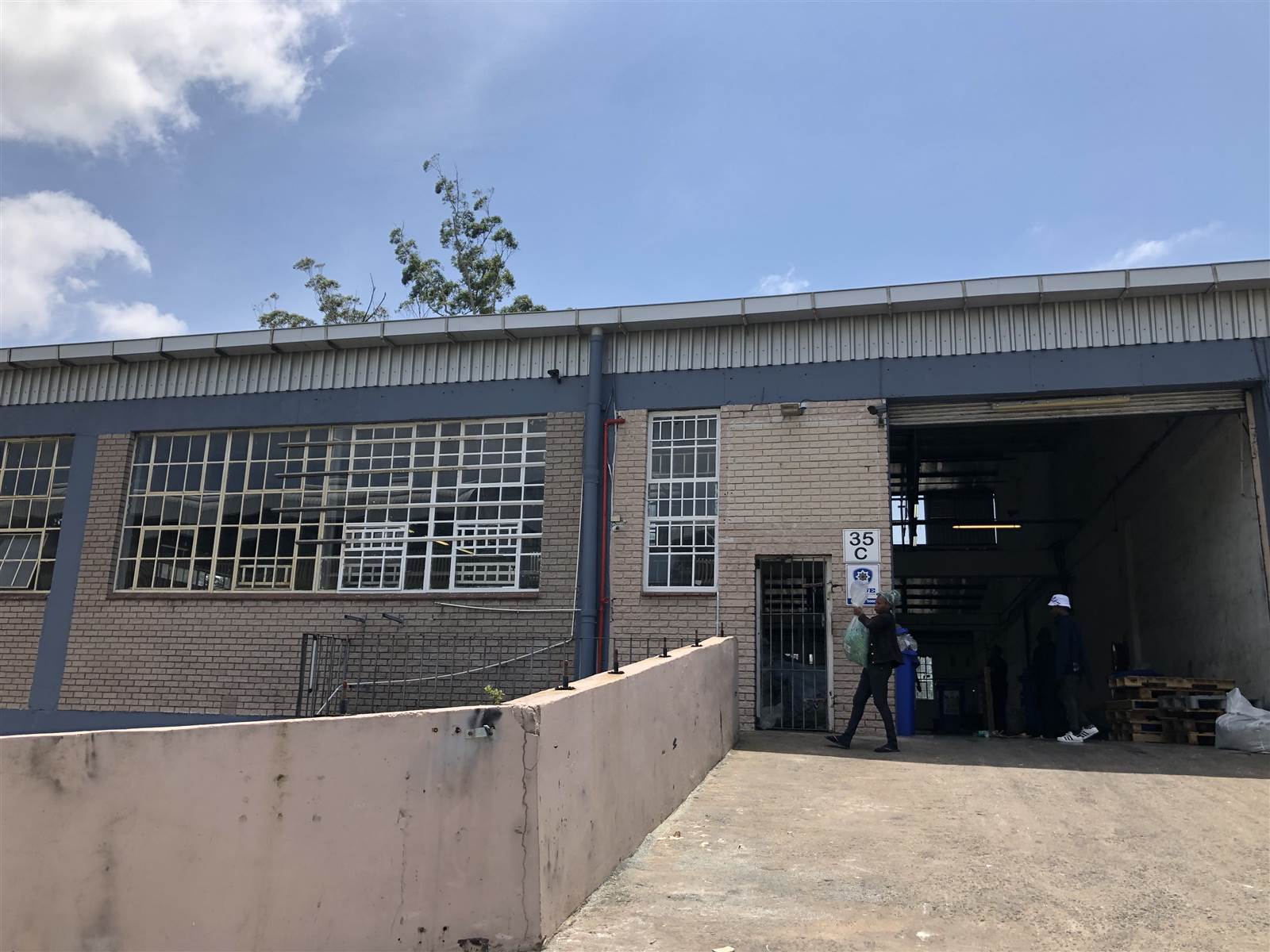 959  m² Industrial space in Pinetown Central photo number 1