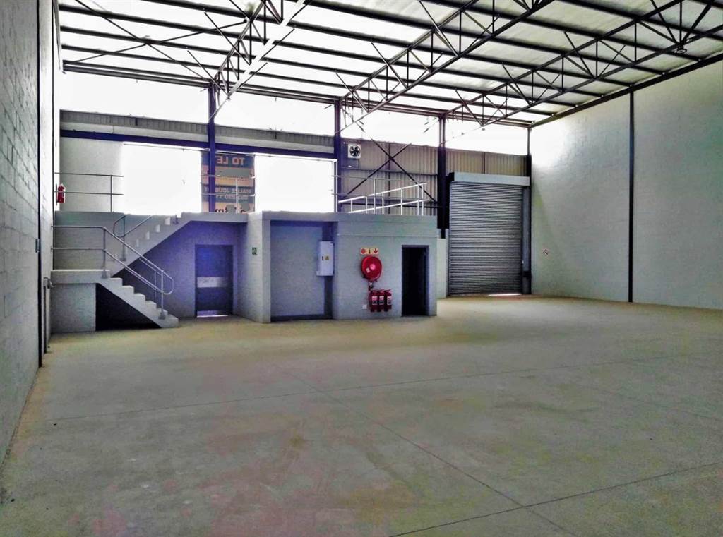 522  m² Industrial space in Bellville Central photo number 2