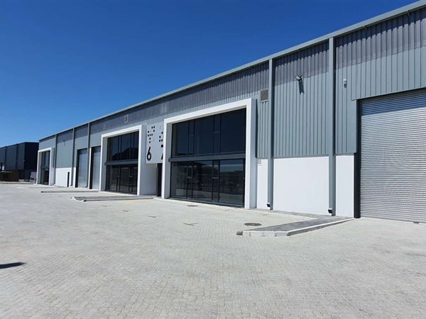 522  m² Industrial space