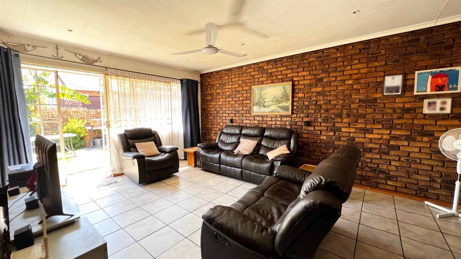 3 Bed Townhouse in Krugersdorp North photo number 6