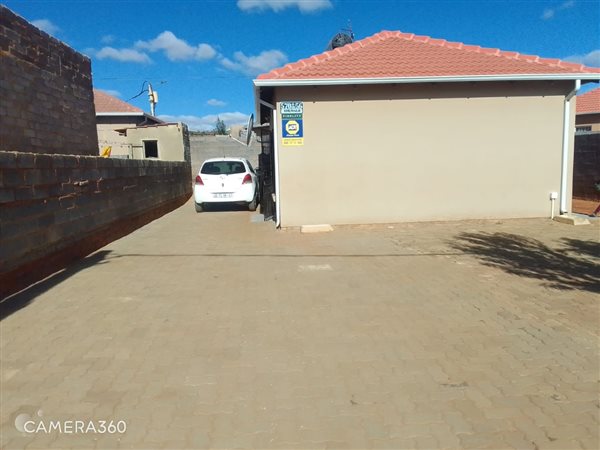 2 Bedroom House