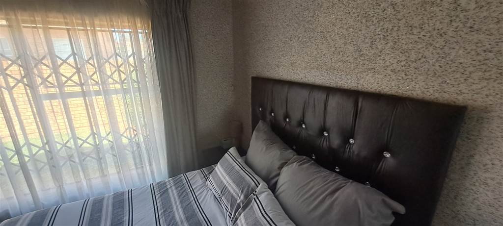 3 Bed Simplex in Witpoortjie photo number 27