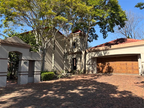 5 Bedroom House 5 Bedroom House