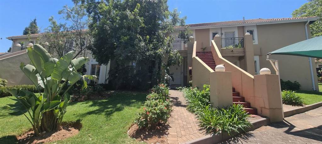 2 Bed Apartment in Douglasdale photo number 23