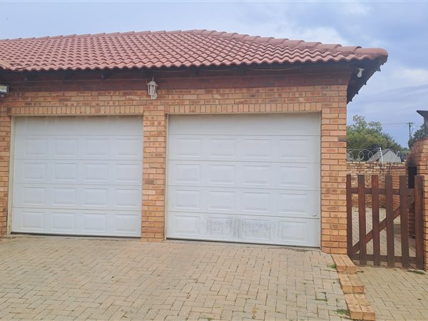 3 Bedroom House 3 Bedroom House