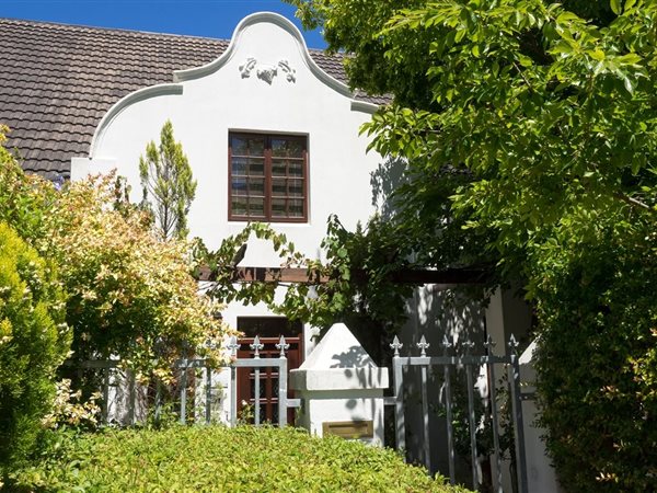 7 Bed House in Franschhoek photo number 5