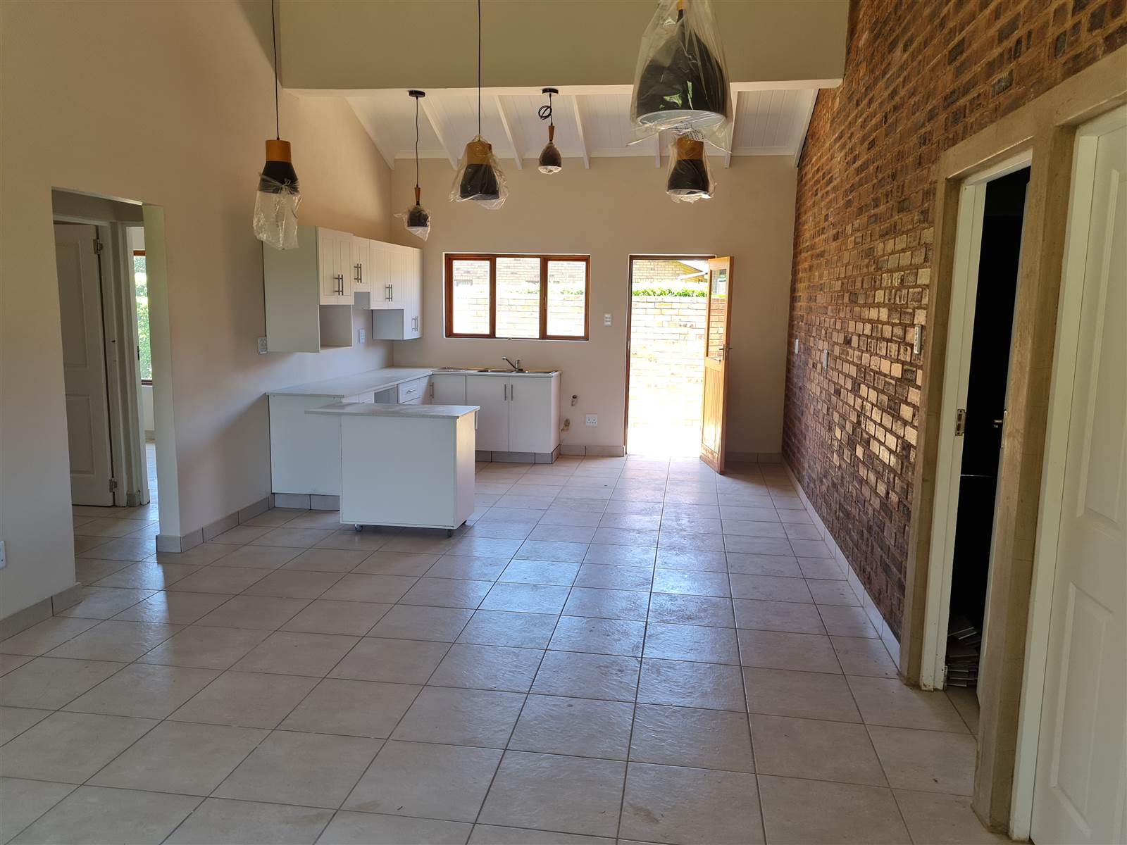 3 Bed Townhouse in Howick photo number 8