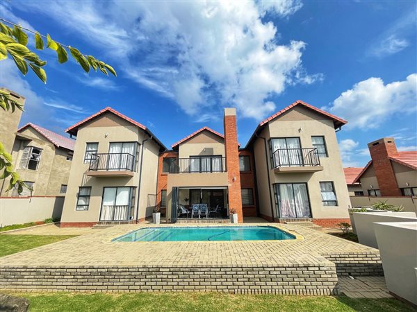 5 Bed House in Wild Olive Estate
