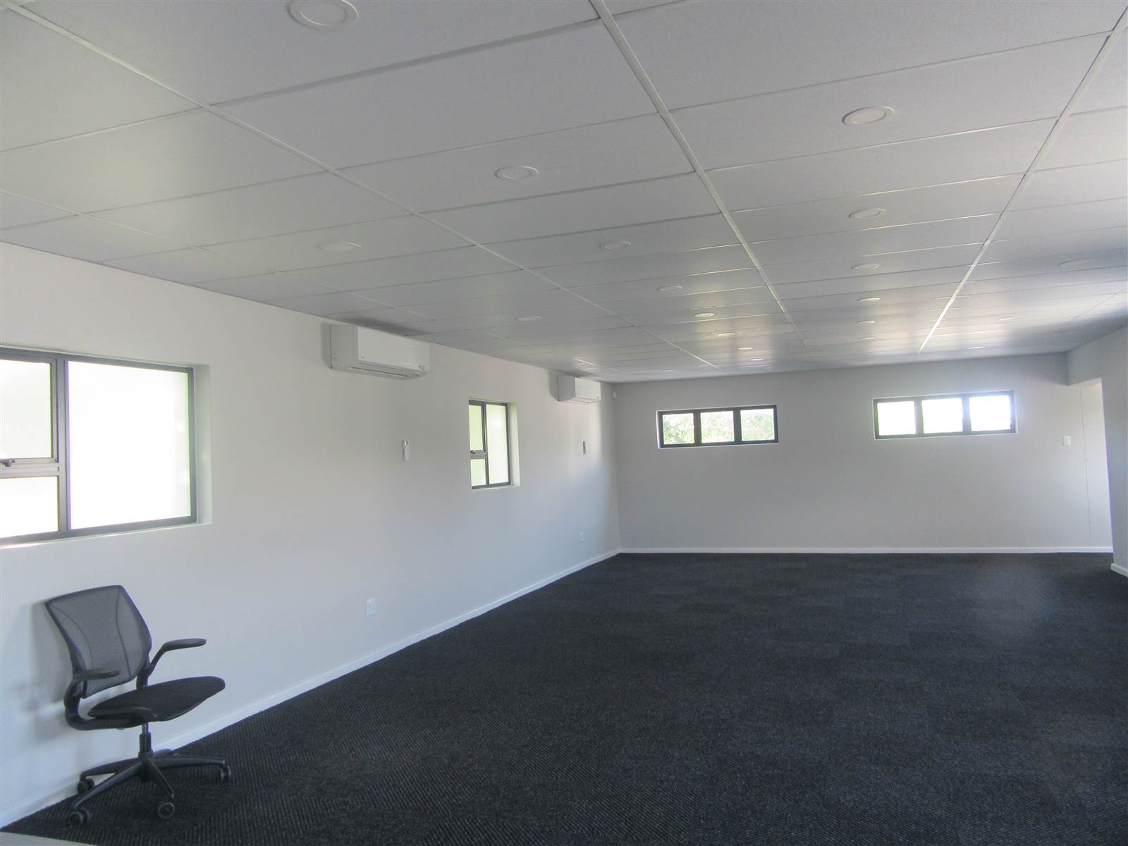 111  m² Commercial space in Newton Park photo number 3