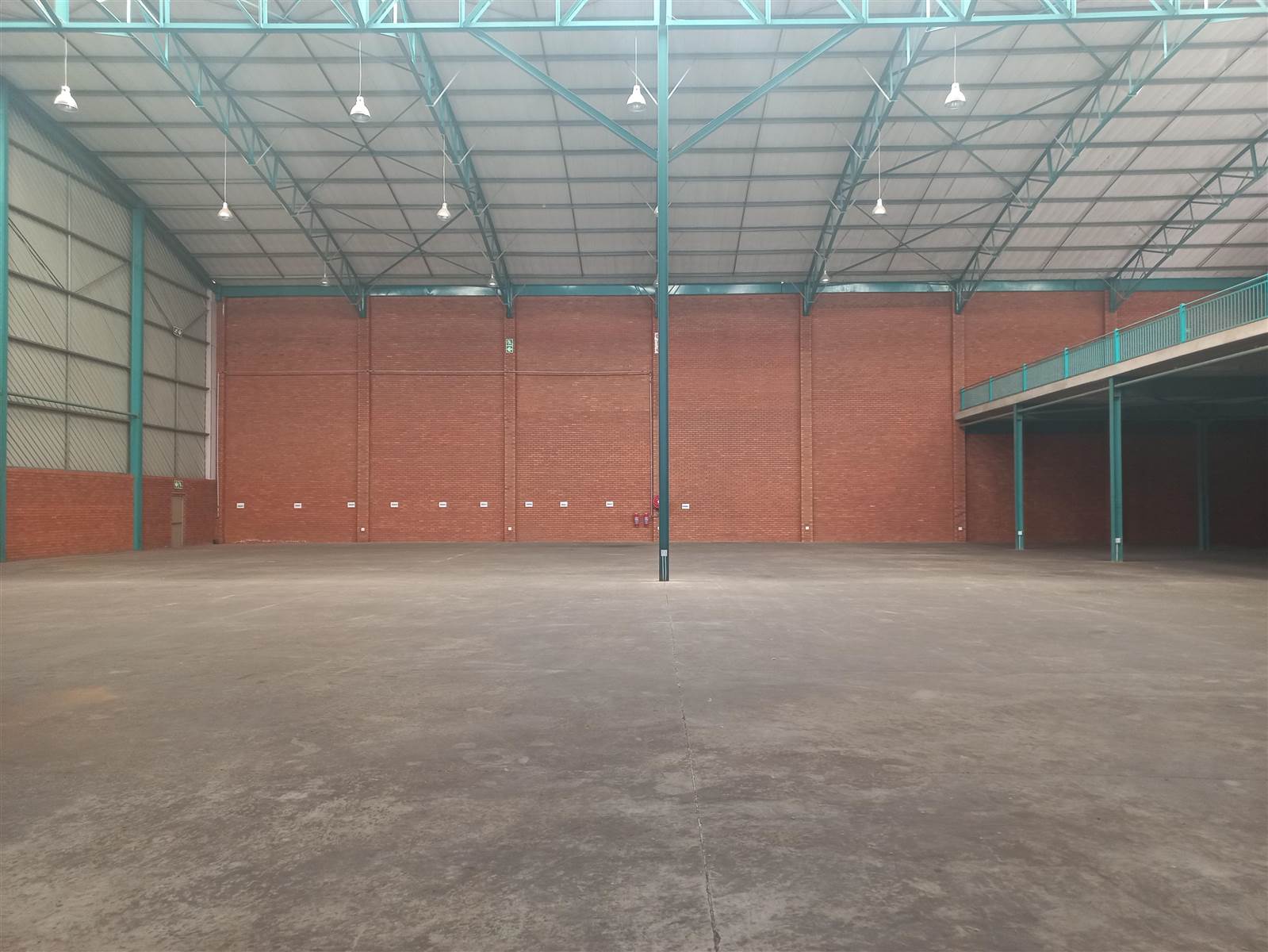 2270  m² Industrial space in Pomona photo number 7