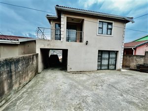 3 Bed House in Newlands West