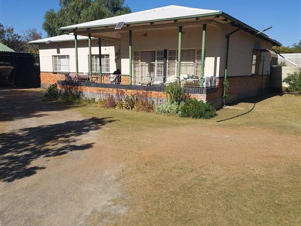 3 Bedroom House 3 Bedroom House